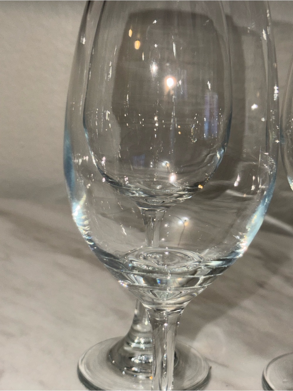 Clear Decorated Wine Glasses Set of 4, 10 oz Round Modern Stemmed 9 in - Picture 4 of 7